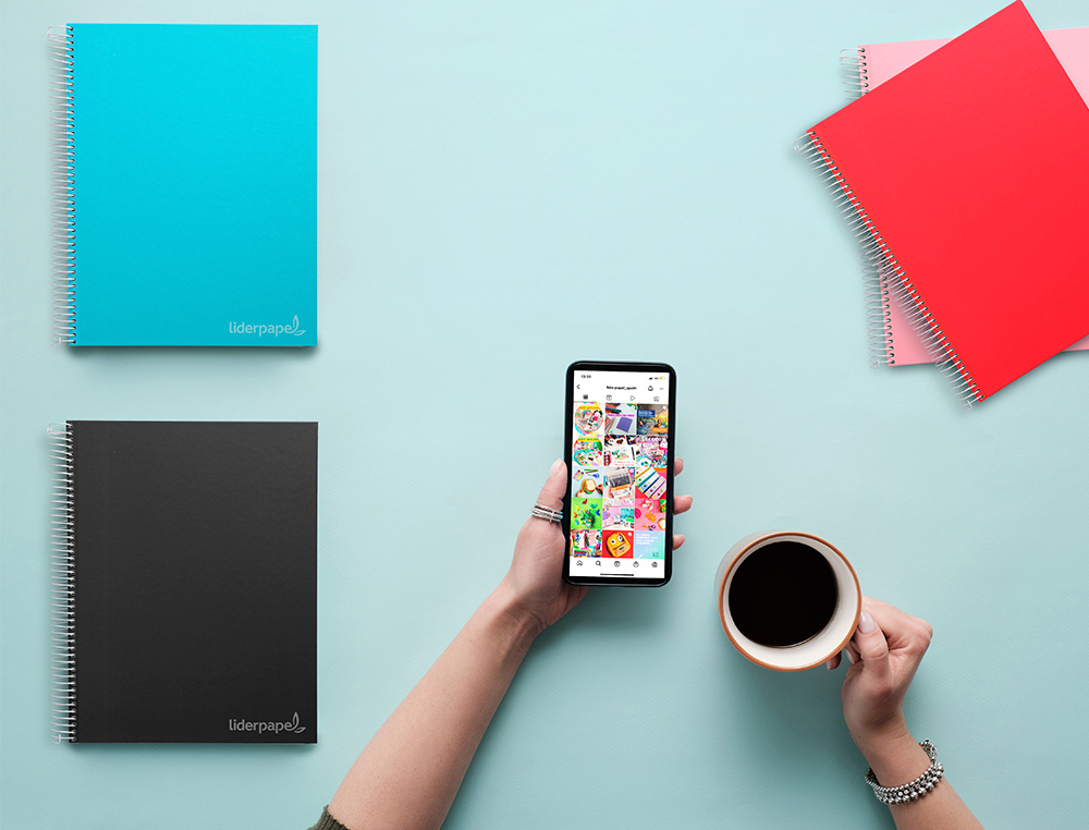 CADERNO ESPIRAL LIDERPAPEL JOLLY MICRO DIN A4 MULTIDISCIPLINA 140 F 75GR 28F 5MM 112F PAUTADAS 5 BANDAS DE CORES CORES S