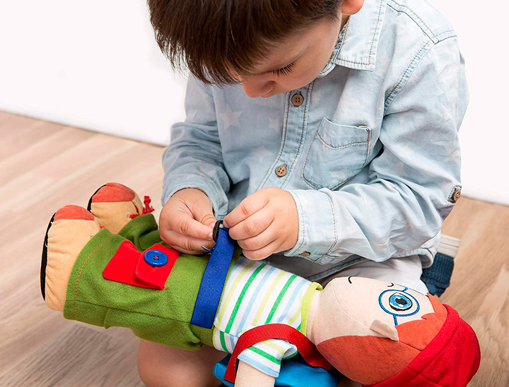 JOGO MINILAND COLECAO DE BONECOS EUROPEUS PROMOVEM O DESELVOLVIMENTO DA DESTREZA MANUAL 360X80X200 MM