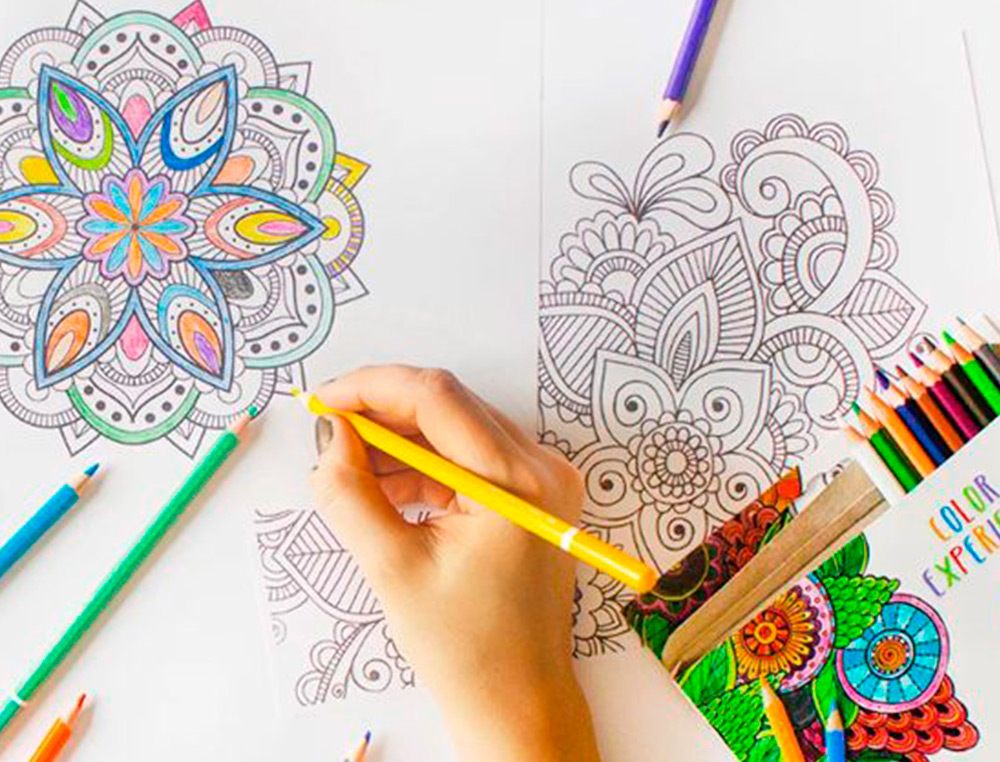 SET DE DESENHO ALPINO COLOR EXPERIENCE 24 LPIS DE COR E LIVRO DE 120 MANDALAS