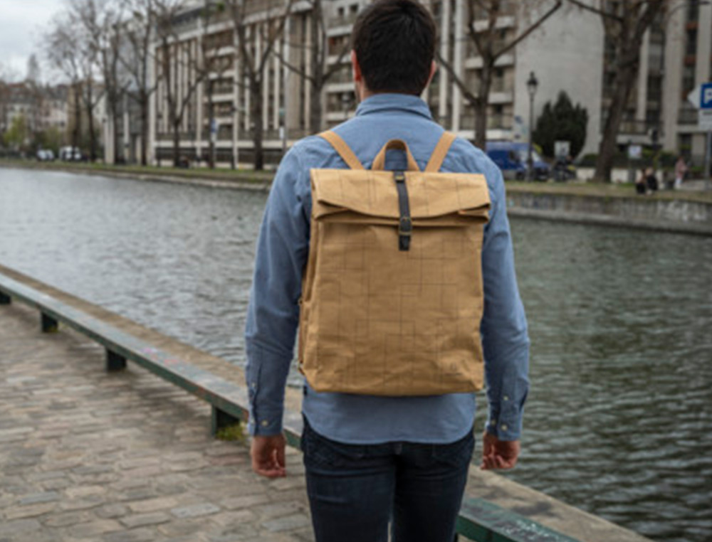 MOCHILA EXACOMPTA ETERNECO COURO IMITACAO VEGETAL 360X100X450 MM