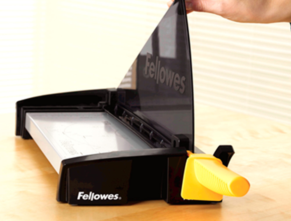 GUILHOTINA DE ALAVANCA FELLOWES FUSION A3 METALICA ATE 10 FOLHAS 80 GR