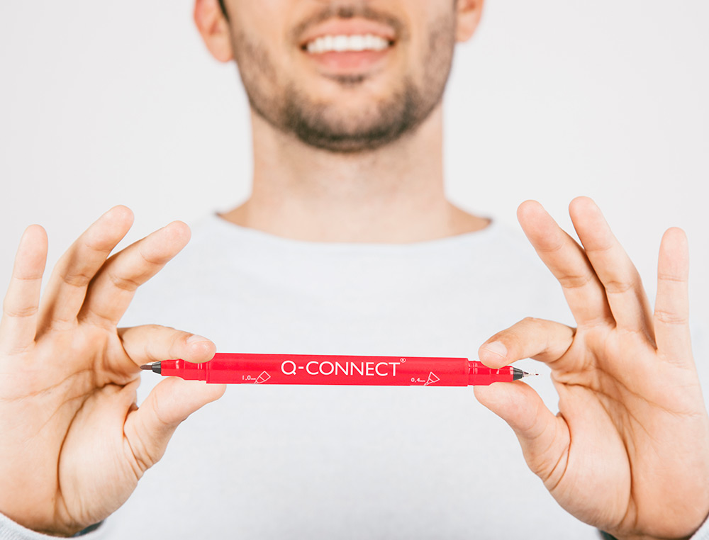 MARCADOR Q-CONNECT MARCADOR PERMANENTE DUPLA PONTA COR VERMELHO 0,4 MM E 1 MM