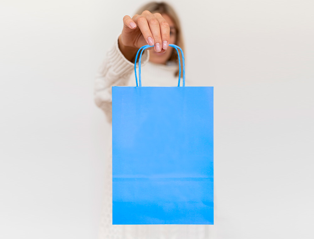 SACO DE PAPEL Q-CONNECT CELULOSE CELESTE L COM ASA TORCIDA 320X400X140 MM
