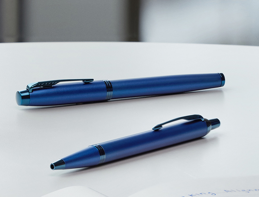 ESFEROGRAFICA PARKER IM MONOCHROME AZUL EM ESTOJO DE OFERTA
