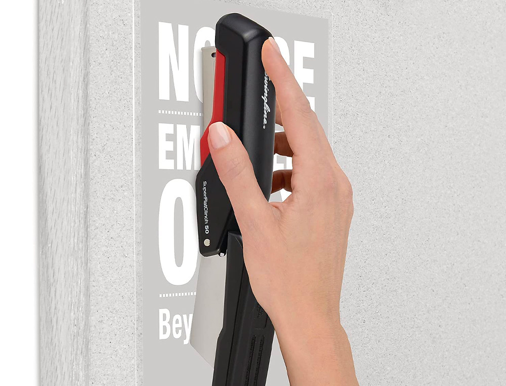 AGRAFADOR RAPID SUPREME S50 PLASTICO CAPACIDADE 50 FOLHAS USA AGRAFES 24/6-8+ E 26/6-8+ COR PRETO/VERMELHO