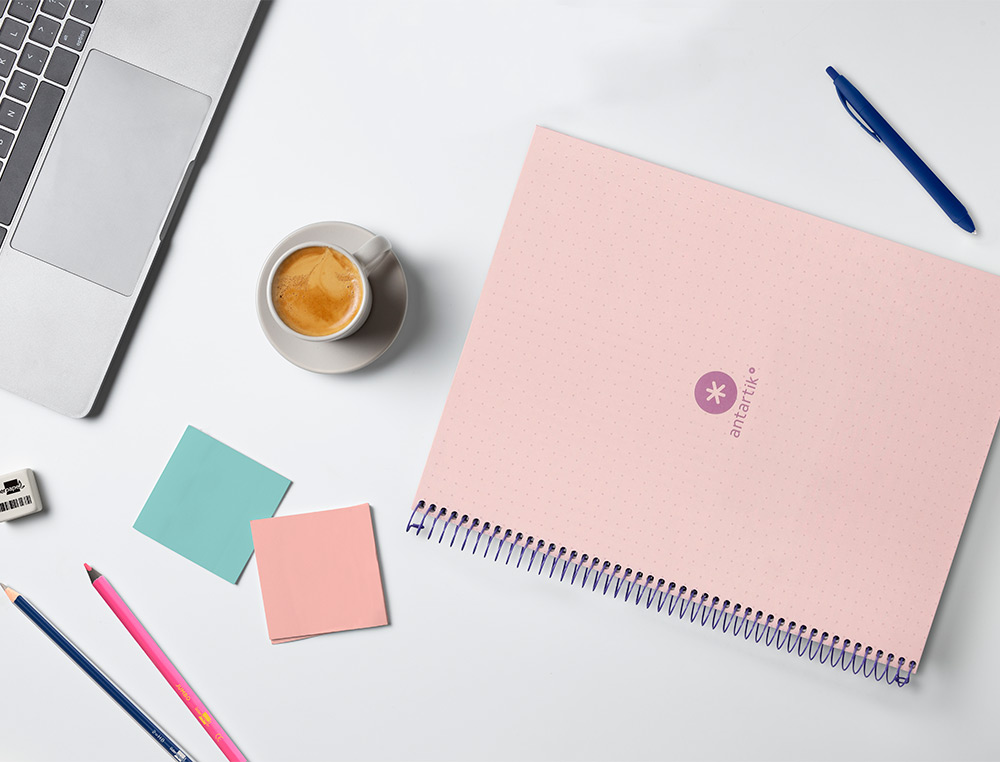 CADERNO ESPIRAL A4 MICRO ANTARTIK CAPA FORRADA 80F 90 GR PONTILHADO 1 BANDA 4 FUROS COR ROSA