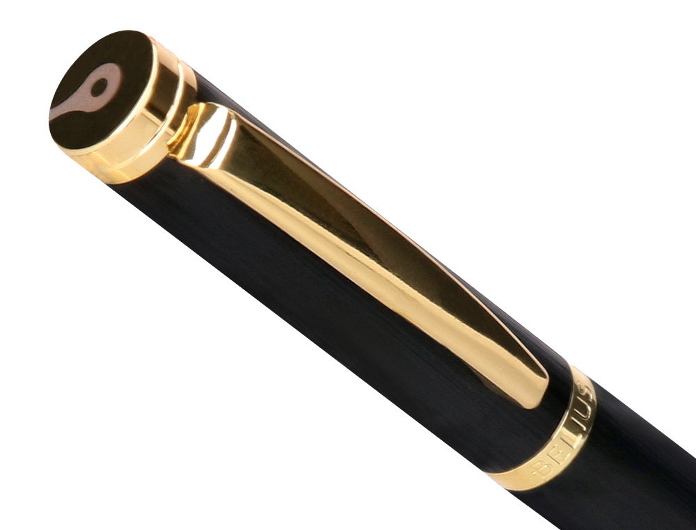 CANETA E ESTOJO COURO BELIUS PASSION DOR ALUMINIO TEXTURA ESCOVADO PRETO E DOURADO TINTA AZUL CAIXA DESIGN