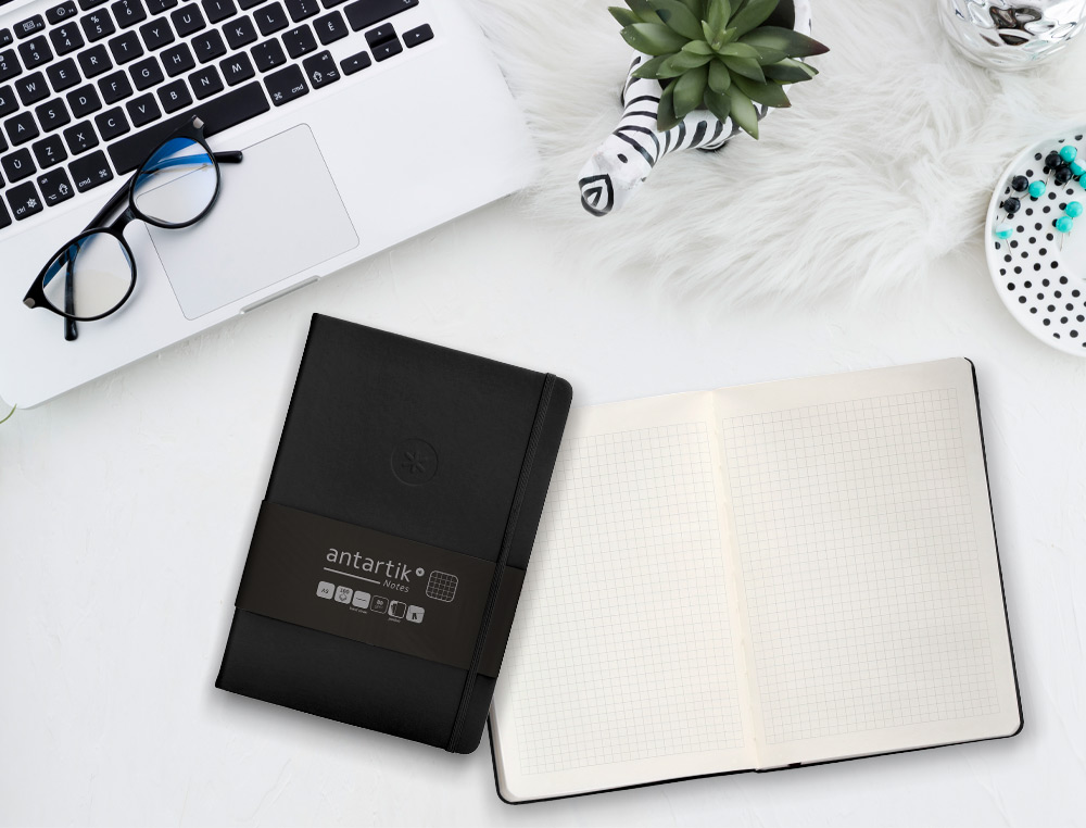 CADERNO COM ELASTICO ANTARTIK NOTES CAPA DURA A5 QUADRICULADO PRETO 100 FOLHAS 80 GR FSC