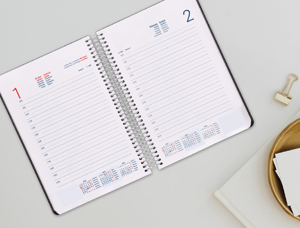 AGENDA ESPIRAL LIDERPAPEL GAZI A4 2026 DIA PAGINA AZUL ESCURO PAPEL 70 GR FSC