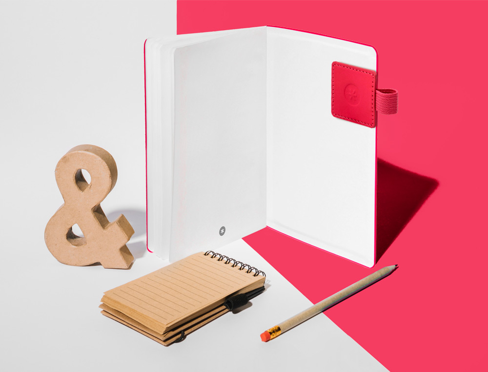 PORTABOLIGRAFO AUTOADHESIVO ANTARTIK PARA CUADERNO NOTE CON ELASTICO HASTA 15 MM GROSOR 80 MM FUCSIA 40X40 MM