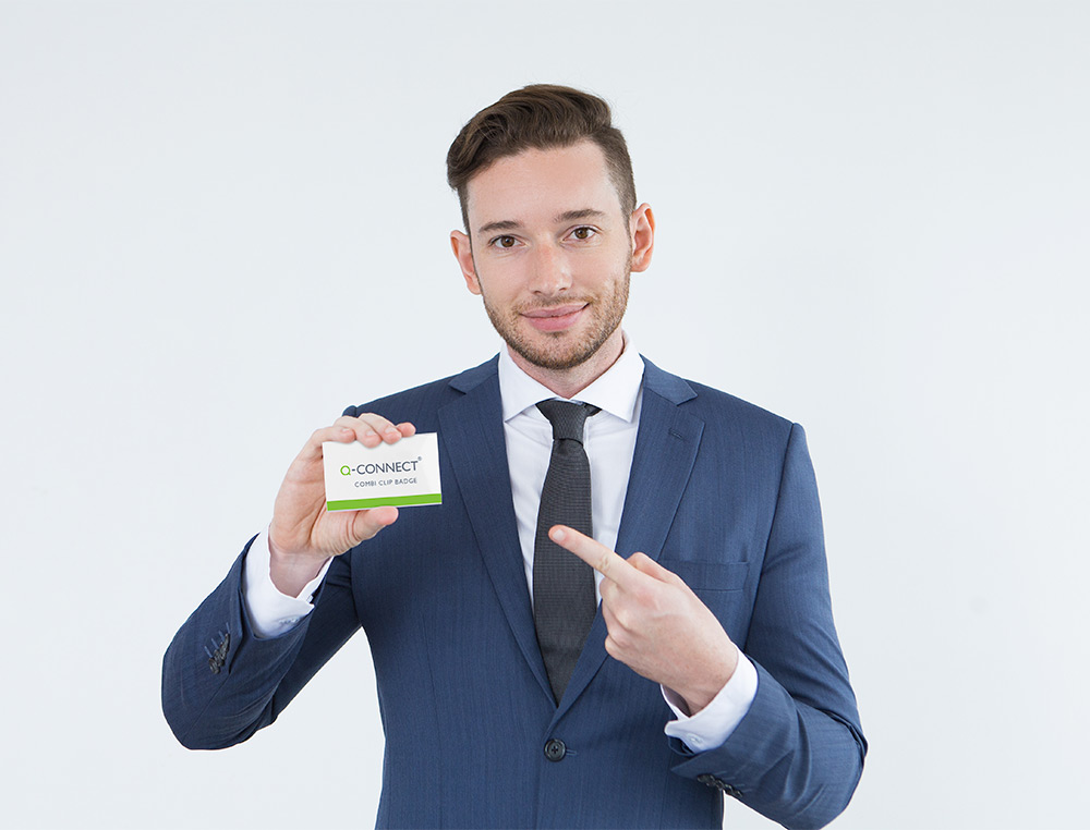 IDENTIFICADOR Q-CONNECT COM MOLA KF-01567 54X90 MM