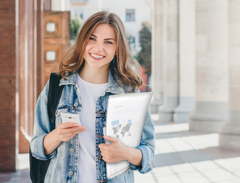 CAPA CATALOGO LIDERPAPEL 40 BOLSAS POLIPROPILENO DIN A4 TRASLUCIDA TRANSPARENTE