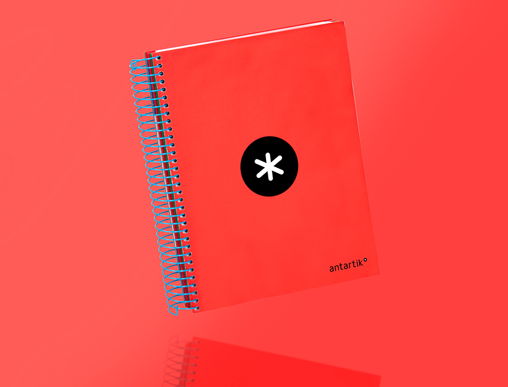 CADERNO ESPIRAL DIN A5 ANTARTIK CAPA FORRADA 120 F 100 GR QUADRICULA 5 MM 5 BANDAS DE CORES COR VERMELHO