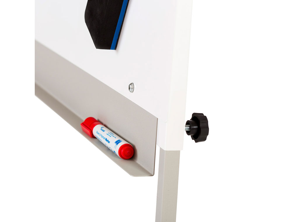 QUADRO BRANCO ROCADA COM TRIPE PARA CONFERENCIAS MAGNETICA LACADA BRACO EXTENSIVEL 68X104 CM ALTURA