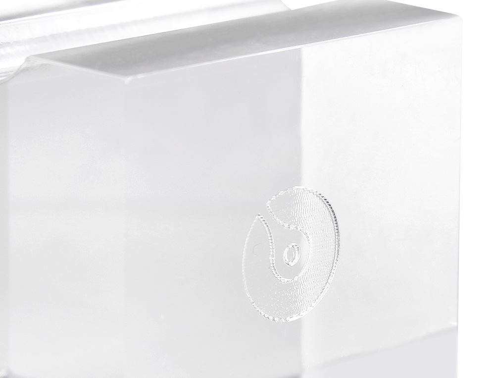 BLOCO METACRILATO TRANSPARENTE 300 X 300 X 300 MM.